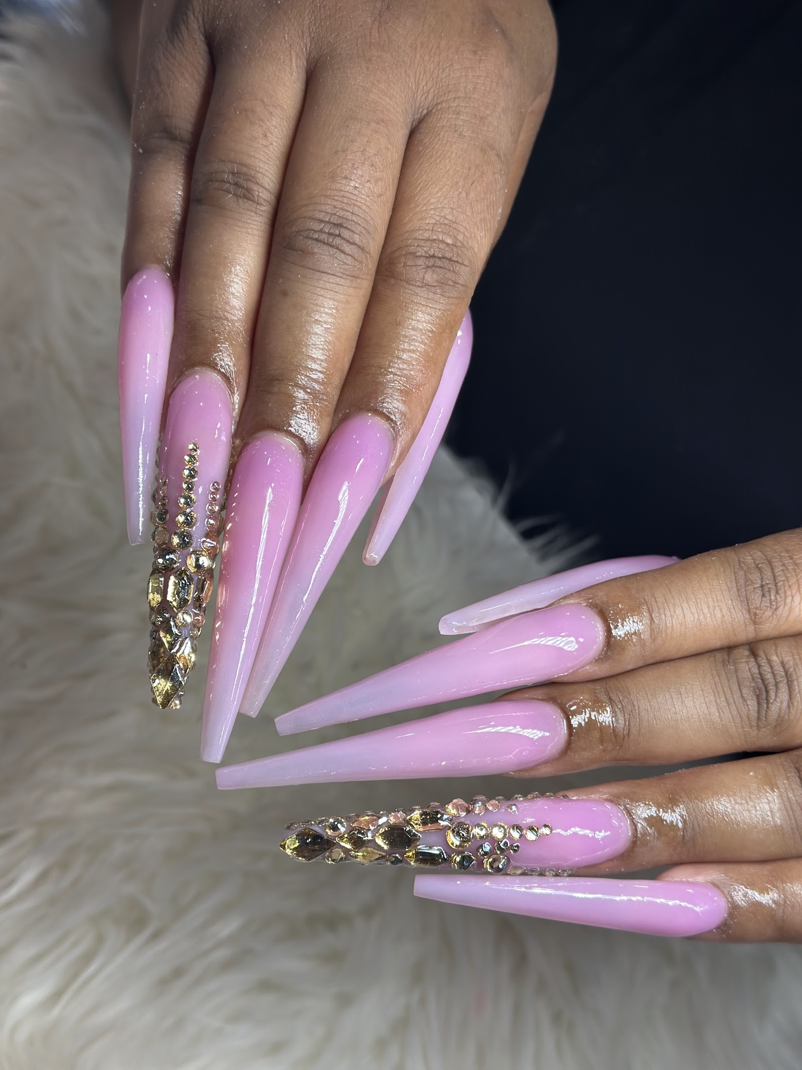 FANTASY NAILS & LASHES nail work in Woodruff, South Carolina